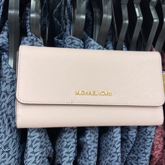 MICHAEL KORS JET SET TRAVEL LARGE TRIFOLD WALLET POWDER BLUSH COLOR - Picture 5 of 16